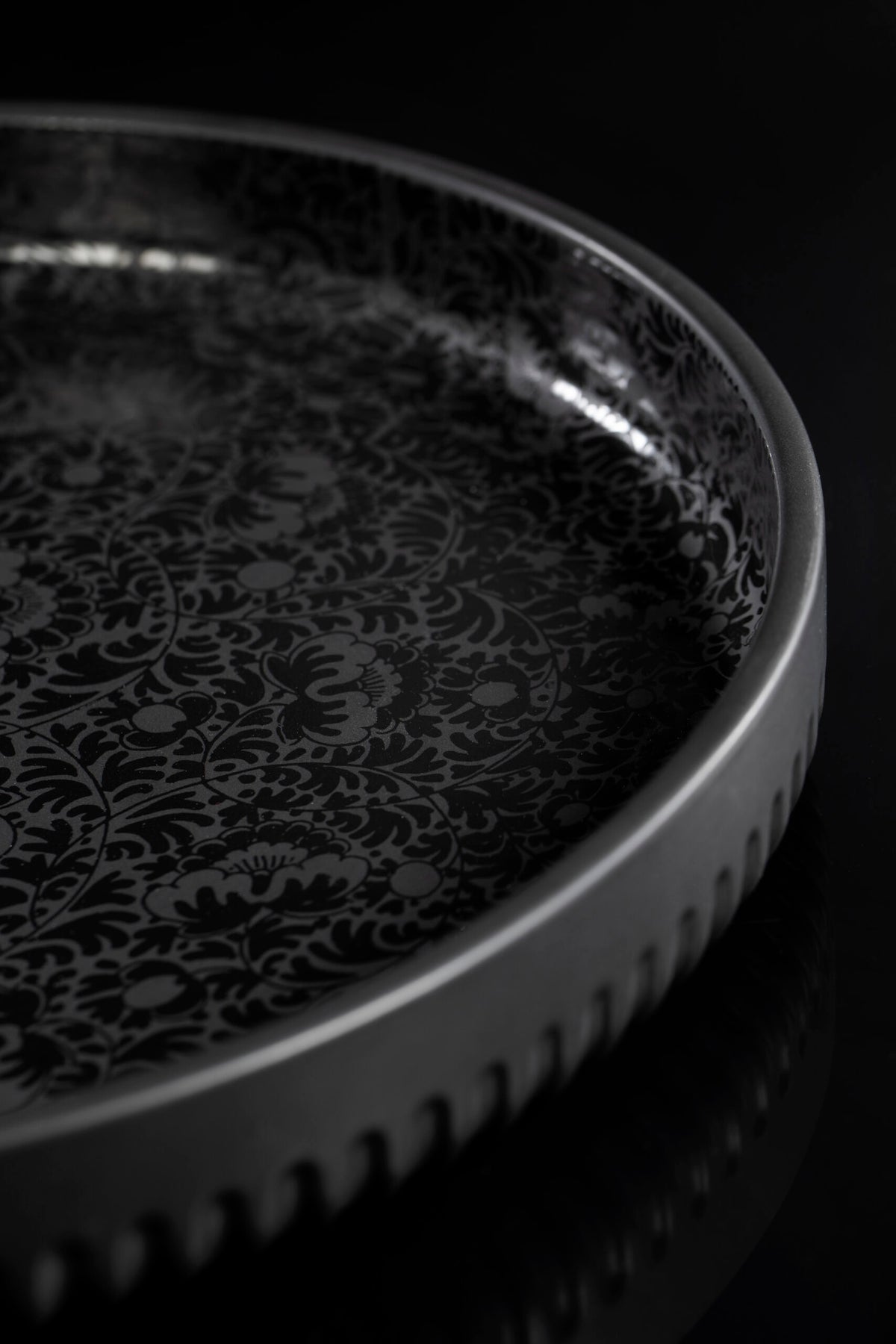 Collar Bowl 03 Black Reflection