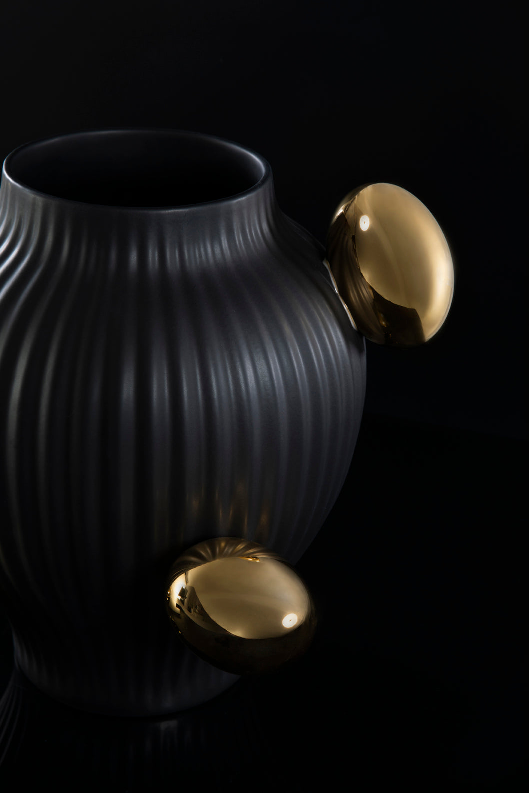 Delft Black Model 6