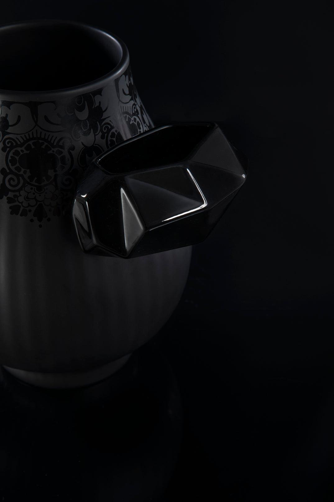 Delft Black Model 8