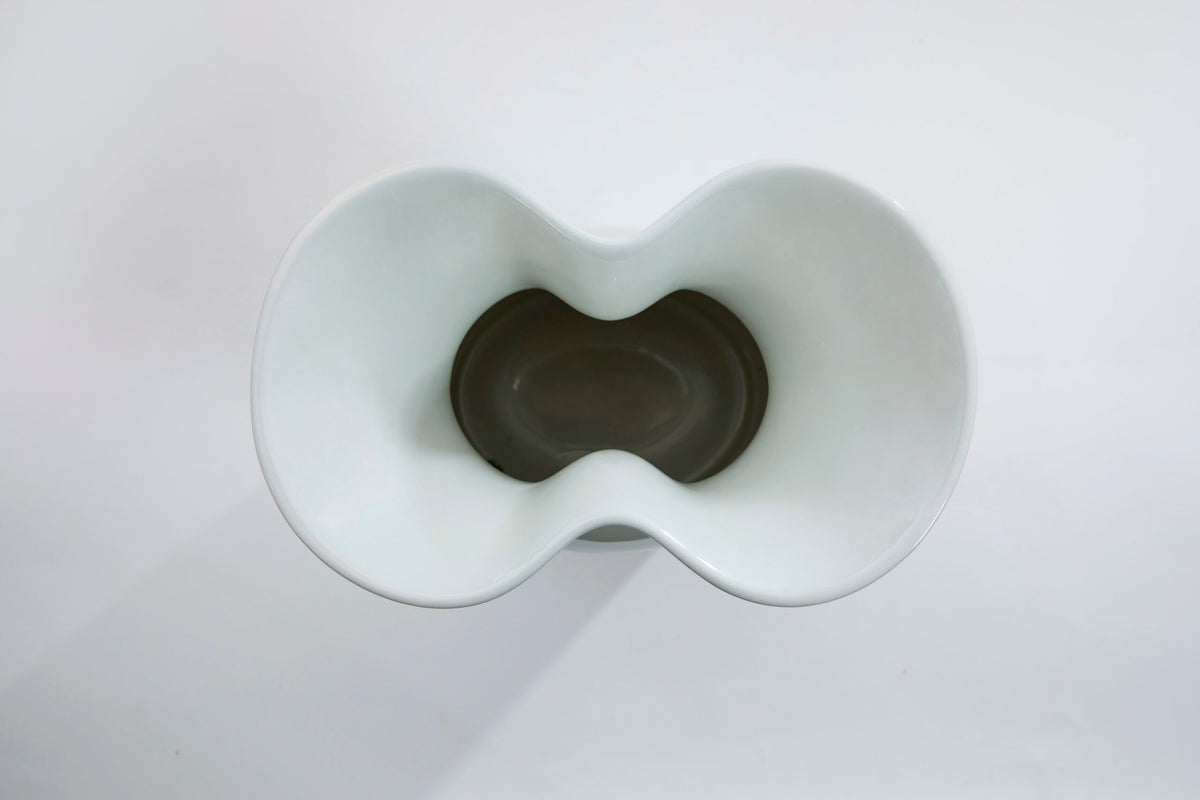 Mazzo Blue Pure White Vase 2