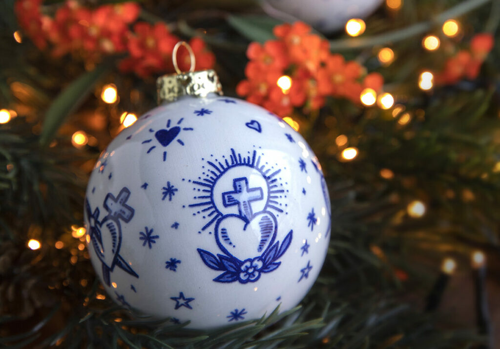 Christmas Ornament, Delft Blue, Acorn with Gold Cap - Netherlands