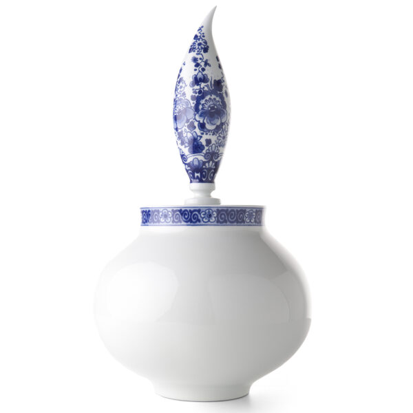 Moooi x Royal Delft: Delft Blue Model 2